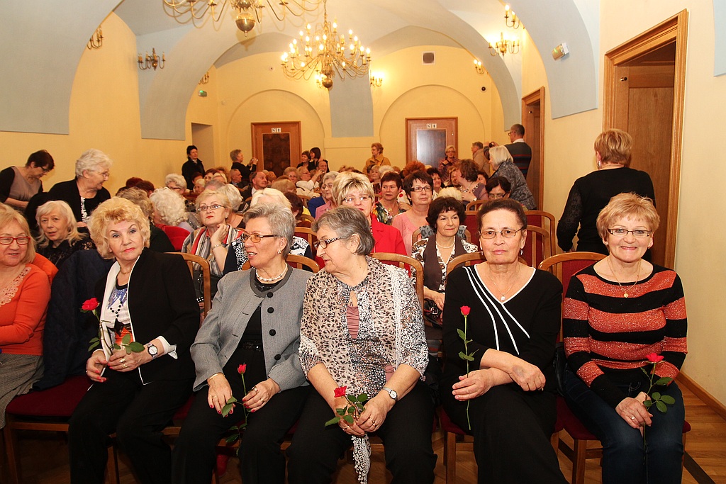 Być kobietą, być kobietą..