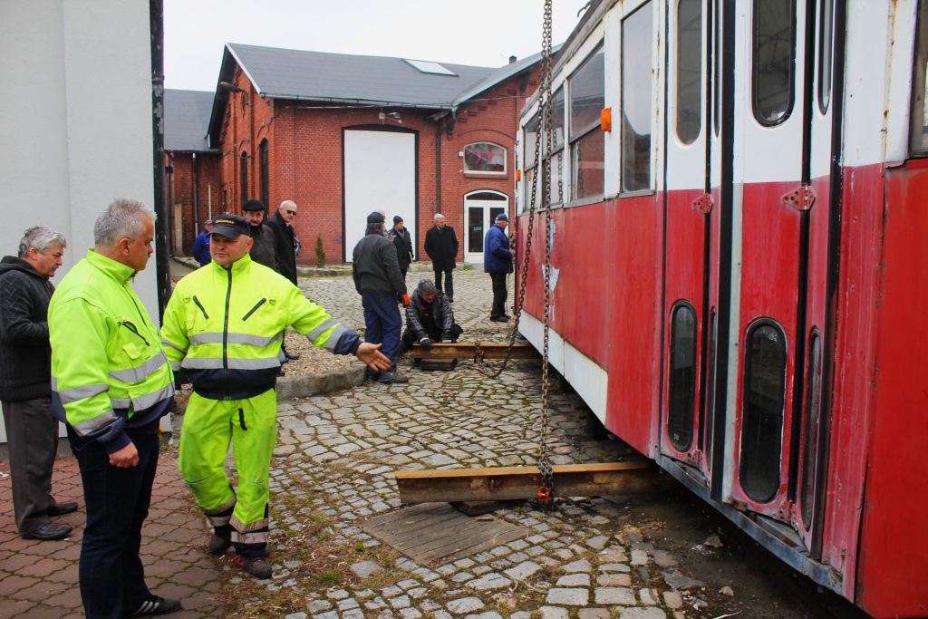 MPK zaopiekuje się starym tramwajem