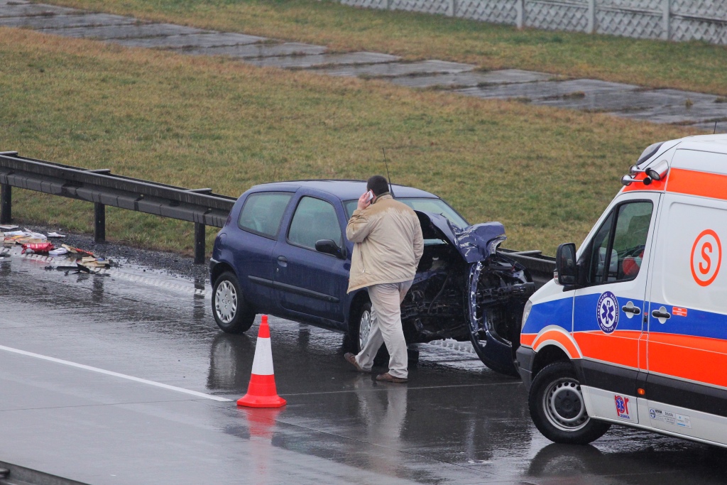 Wypadek na autostradzie A4. Jedna osoba została ranna