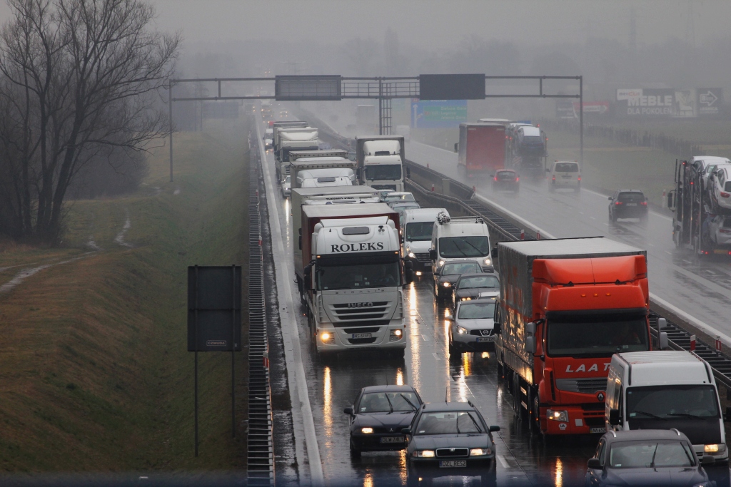 Wypadek na autostradzie A4. Jedna osoba została ranna