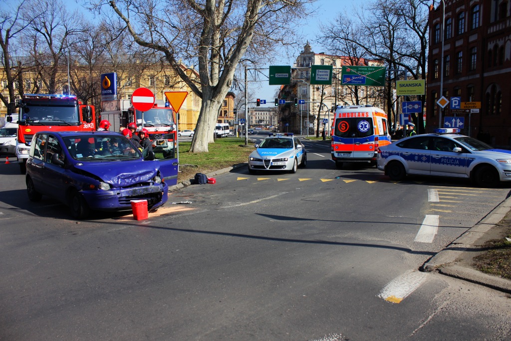 Wypadek na ulicy Muzealnej. 6 osób rannych