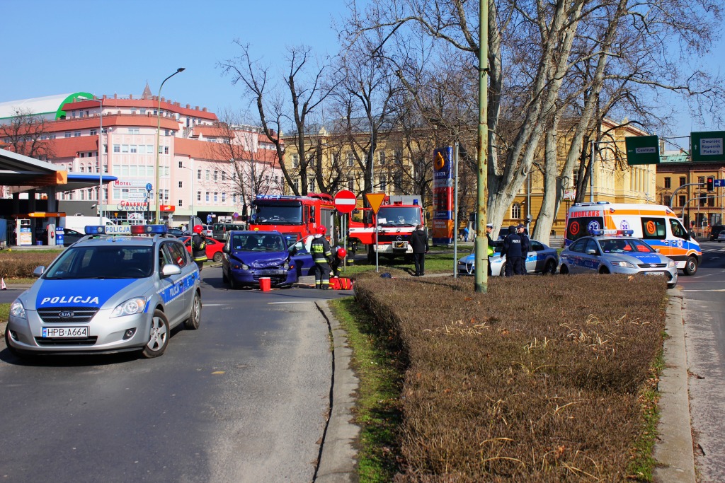 Wypadek na ulicy Muzealnej. 6 osób rannych