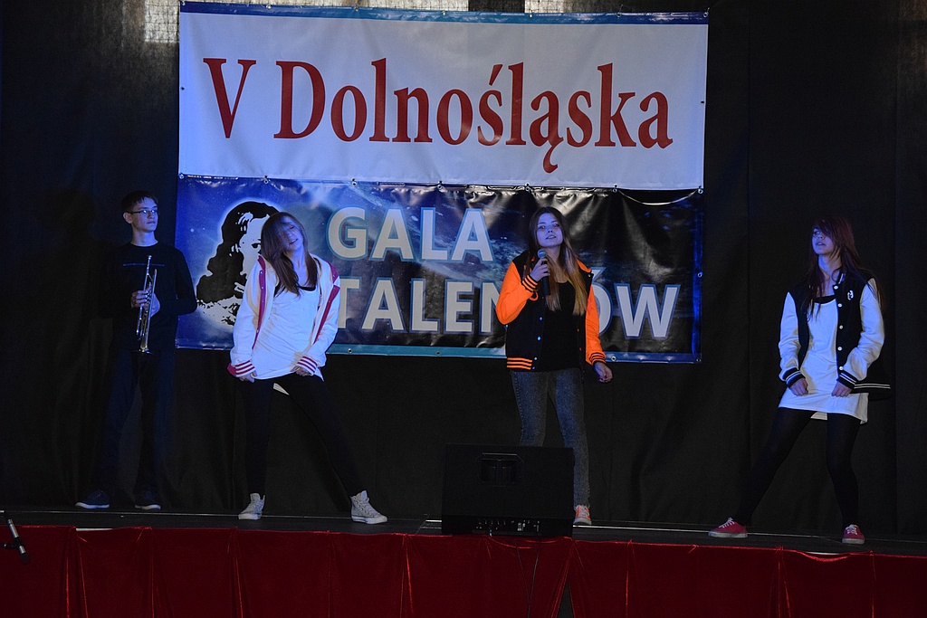 W V LO talent gonił talent