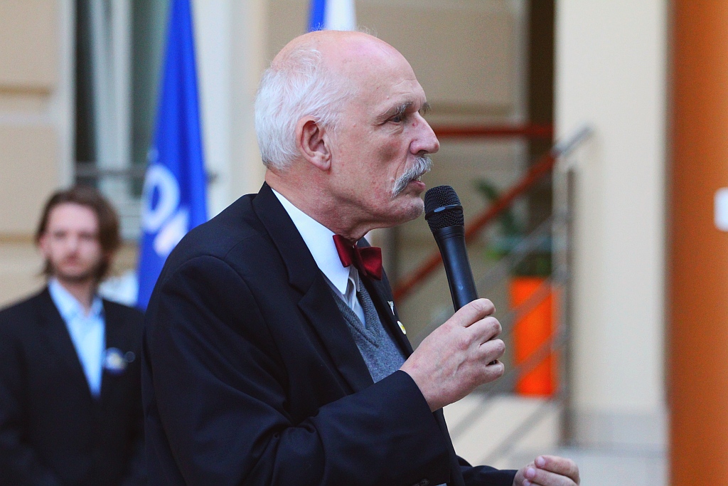 Korwin-Mikke w Legnicy. Na sali komplet