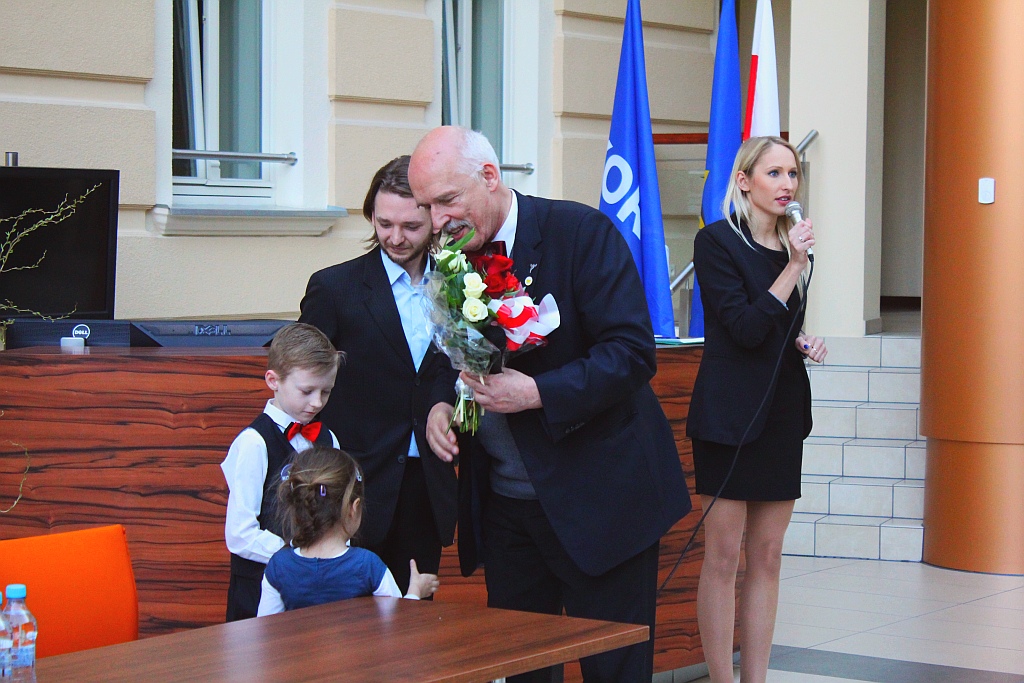 Korwin-Mikke w Legnicy. Na sali komplet