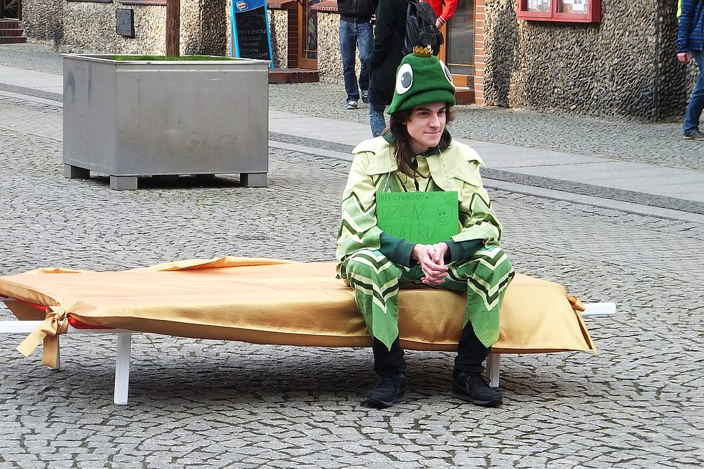 Kolorowe i baśniowe świętowanie dnia teatru