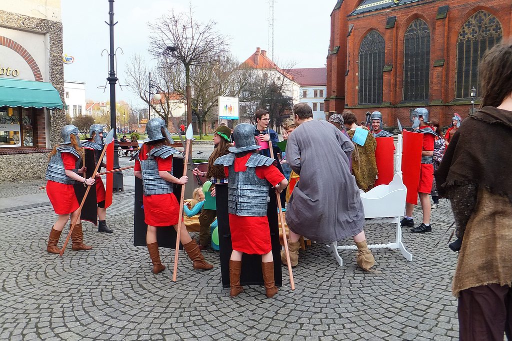 Kolorowe i baśniowe świętowanie dnia teatru