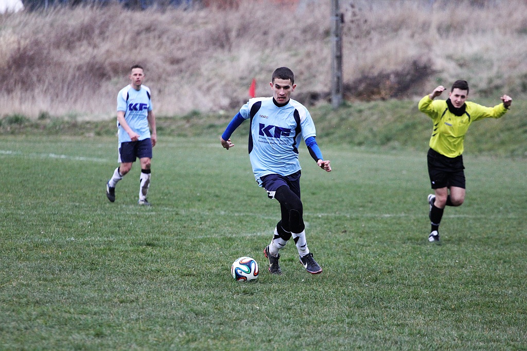 Klasa A: Błękitni - Kryształ 8:2 (4:1)