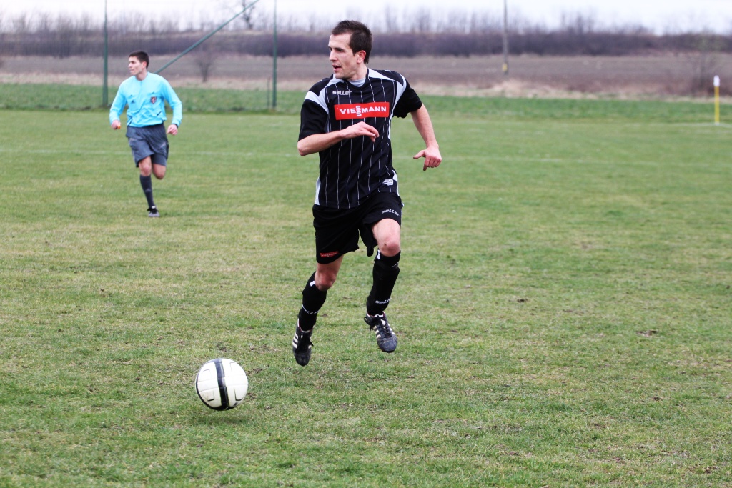 Klasa A: Mewa - Zryw 1:1