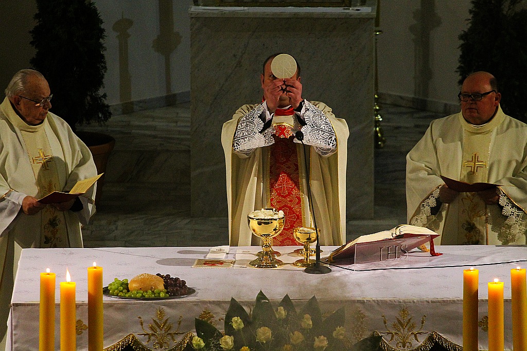 Wielki Czwartek w kościele MBKP w Legnicy