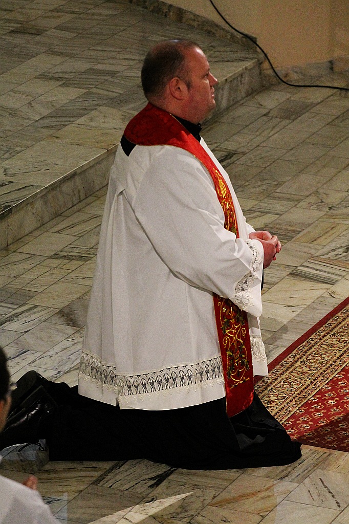 Wielki Piątek w kościele MBKP w Legnicy