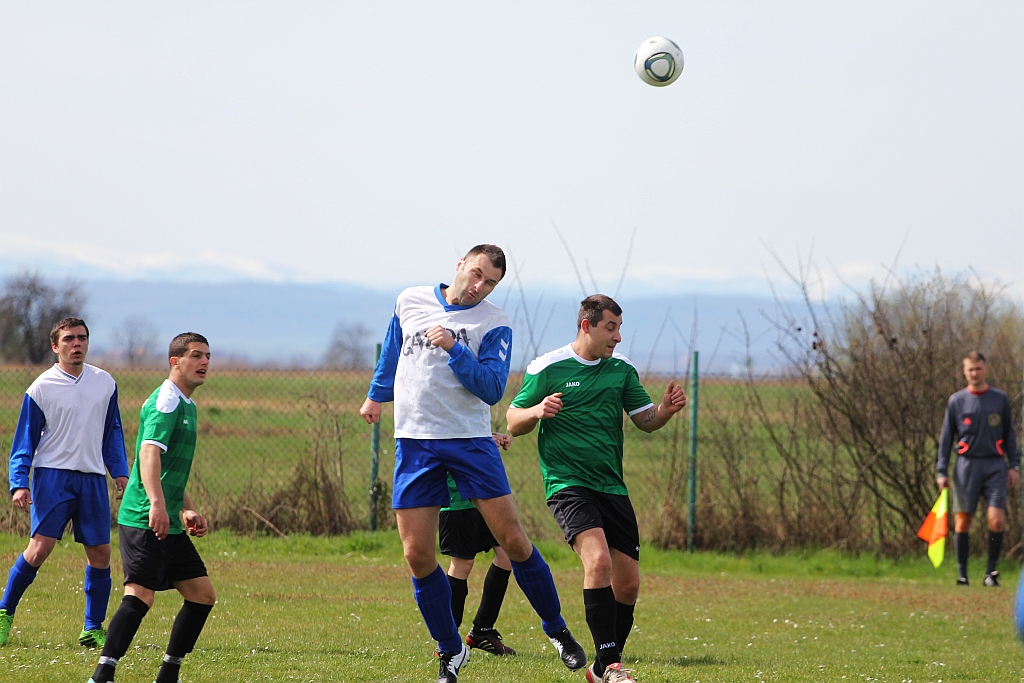 Klasa B: Czarni - Victoria 2:2 (0:0)