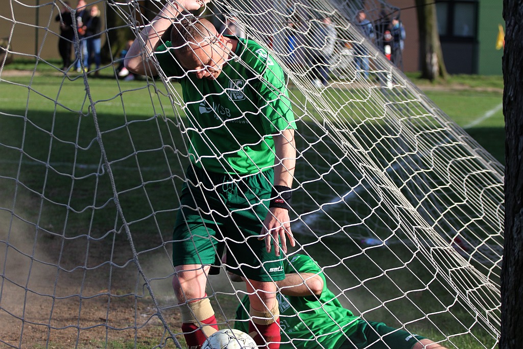 Okręgówka: KS Legnickie Pole - Mieszko 3:3