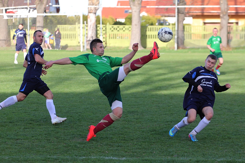 Okręgówka: KS Legnickie Pole - Mieszko 3:3