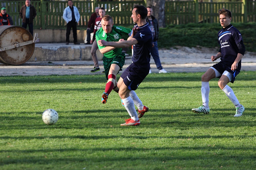 Okręgówka: KS Legnickie Pole - Mieszko 3:3