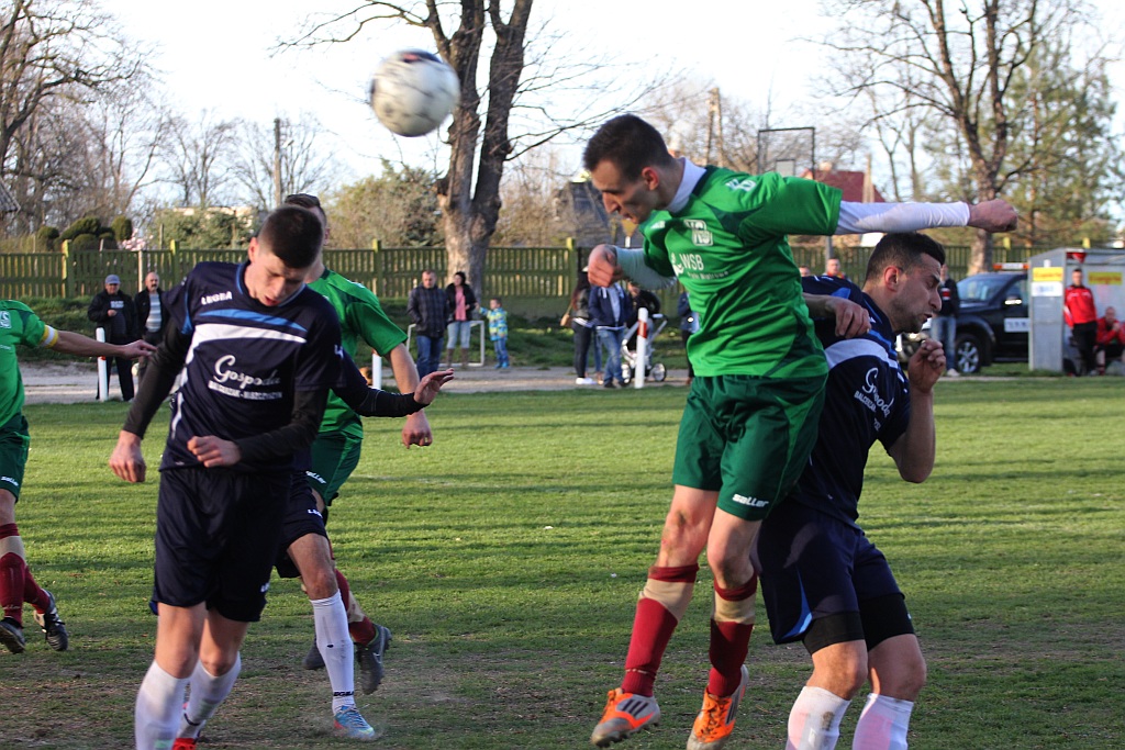Okręgówka: KS Legnickie Pole - Mieszko 3:3