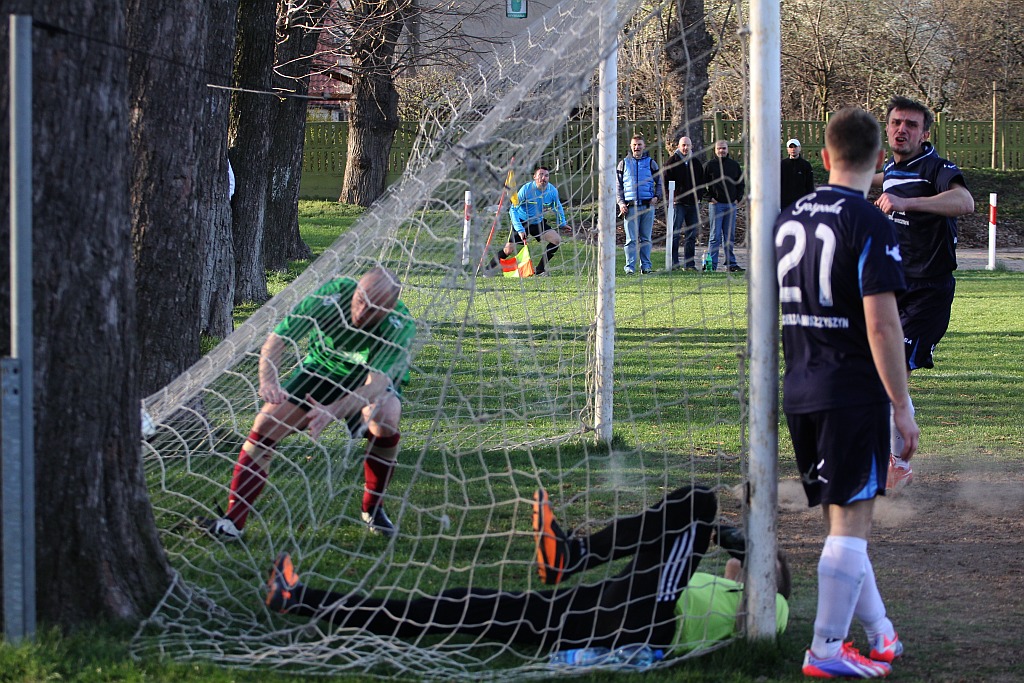 Okręgówka: KS Legnickie Pole - Mieszko 3:3