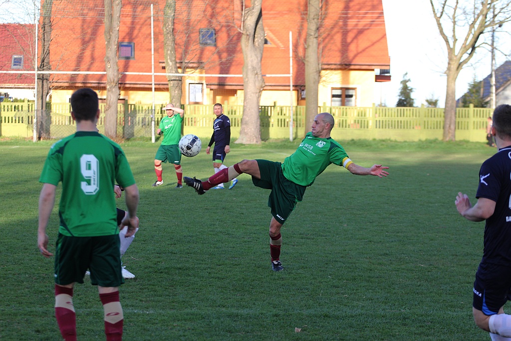 Okręgówka: KS Legnickie Pole - Mieszko 3:3