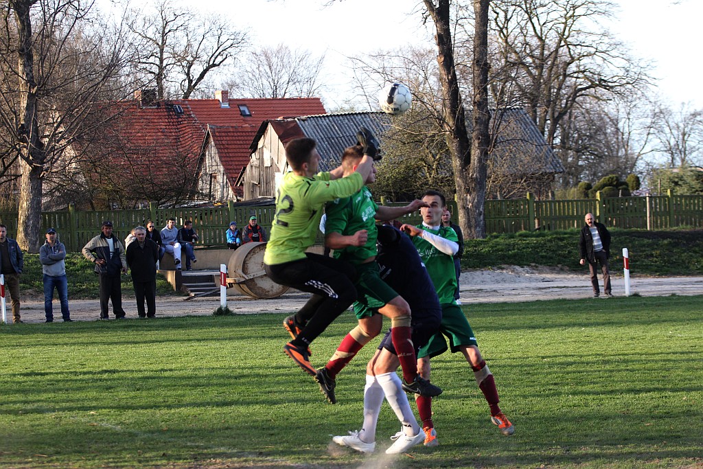 Okręgówka: KS Legnickie Pole - Mieszko 3:3