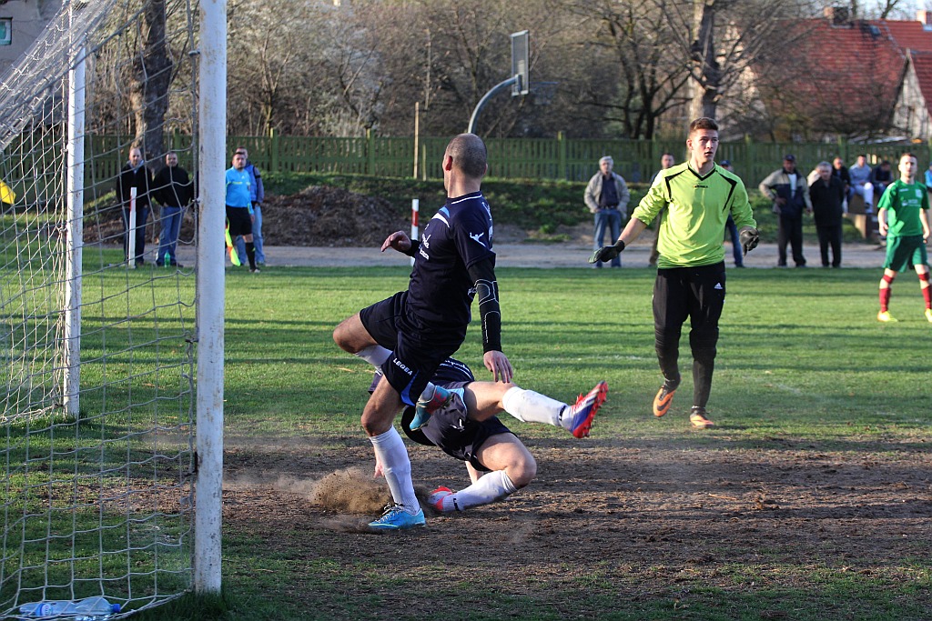 Okręgówka: KS Legnickie Pole - Mieszko 3:3