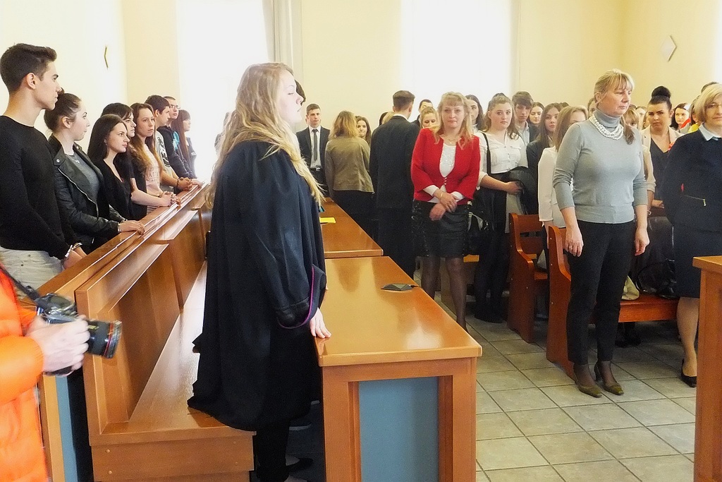 Pokazowa rozprawa w wykonaniu uczniów „ekonoma”