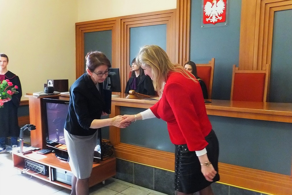 Pokazowa rozprawa w wykonaniu uczniów „ekonoma”