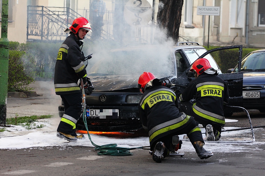 Na Kościuszki samochód stanął w ogniu