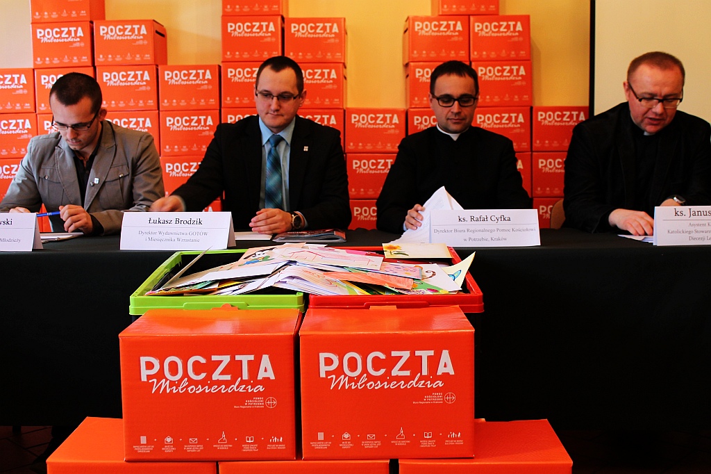 Listy z legnickiej diecezji pojechały do Krakowa