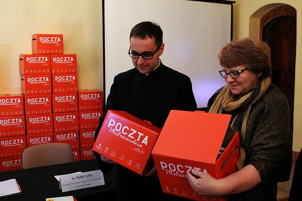 Listy z legnickiej diecezji pojechały do Krakowa