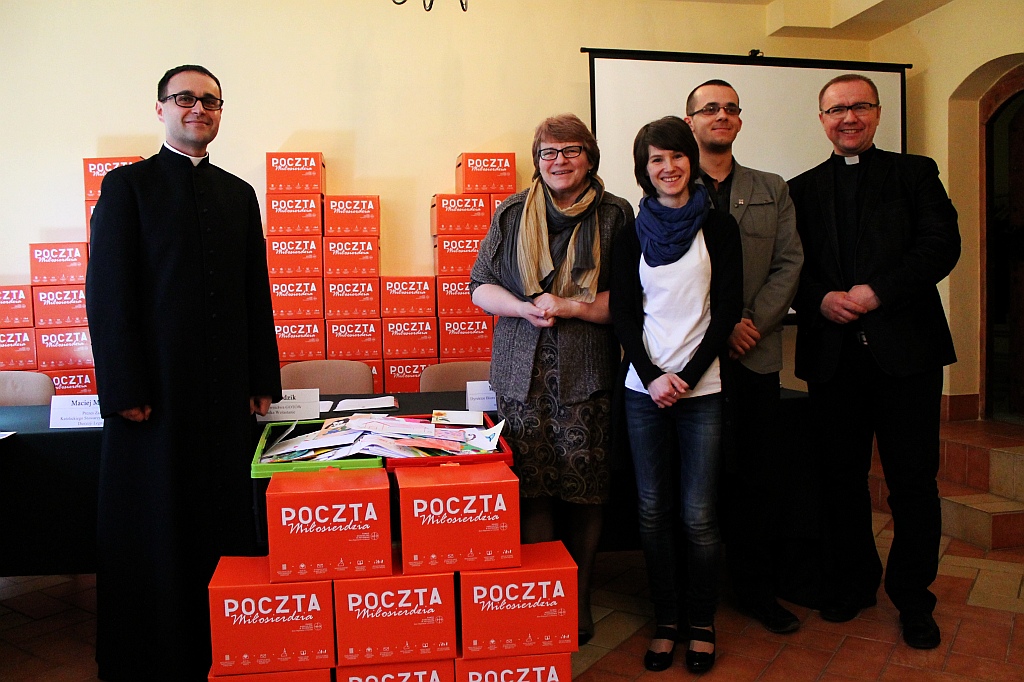 Listy z legnickiej diecezji pojechały do Krakowa