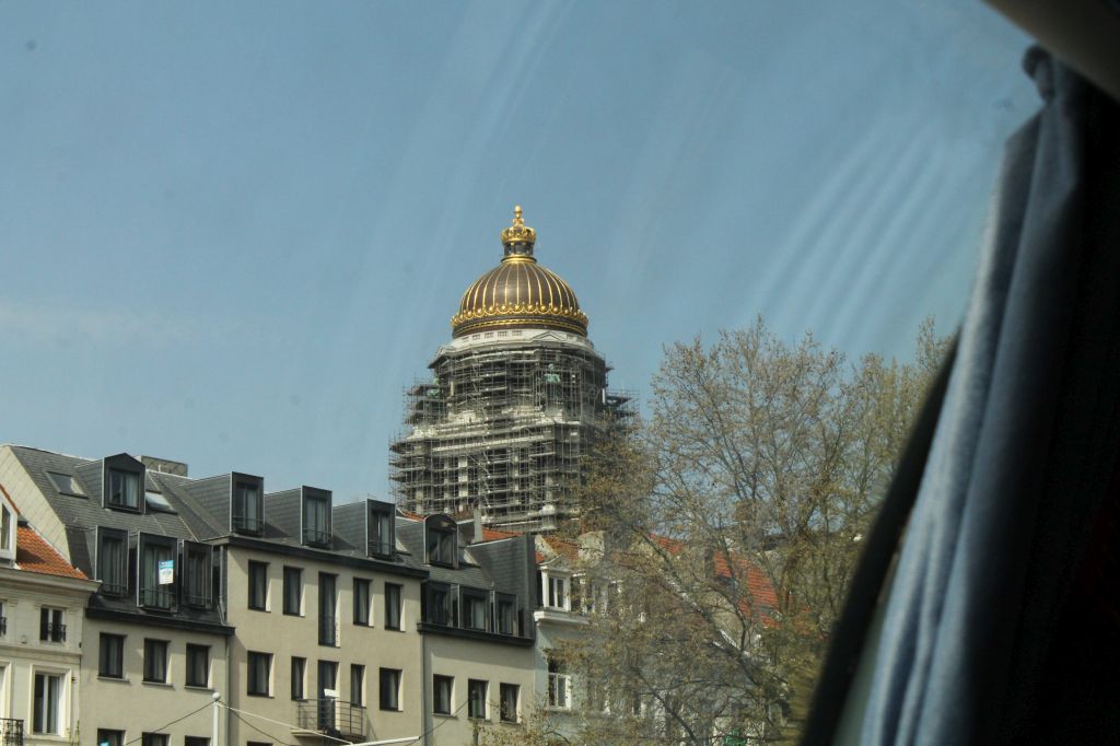 Zwiedzają Brukselę z posłem Ujazdowskim