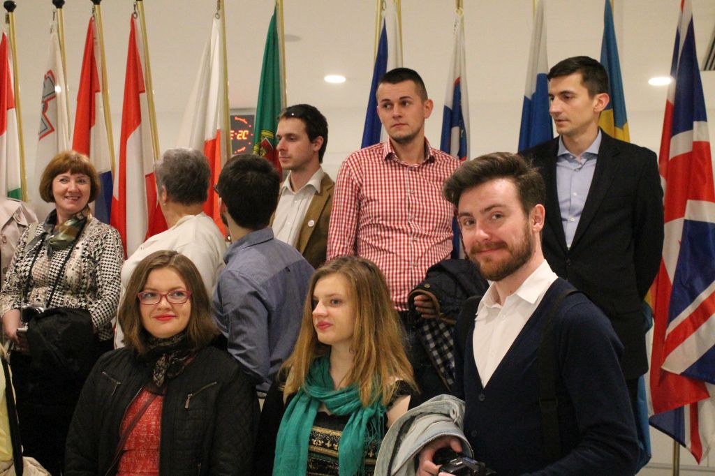Zwiedzają Brukselę z posłem Ujazdowskim