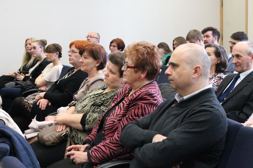 Zwiedzają Brukselę z posłem Ujazdowskim