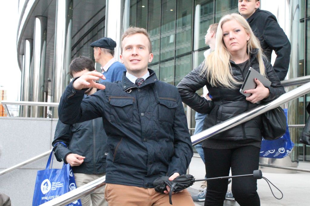 Zwiedzają Brukselę z posłem Ujazdowskim