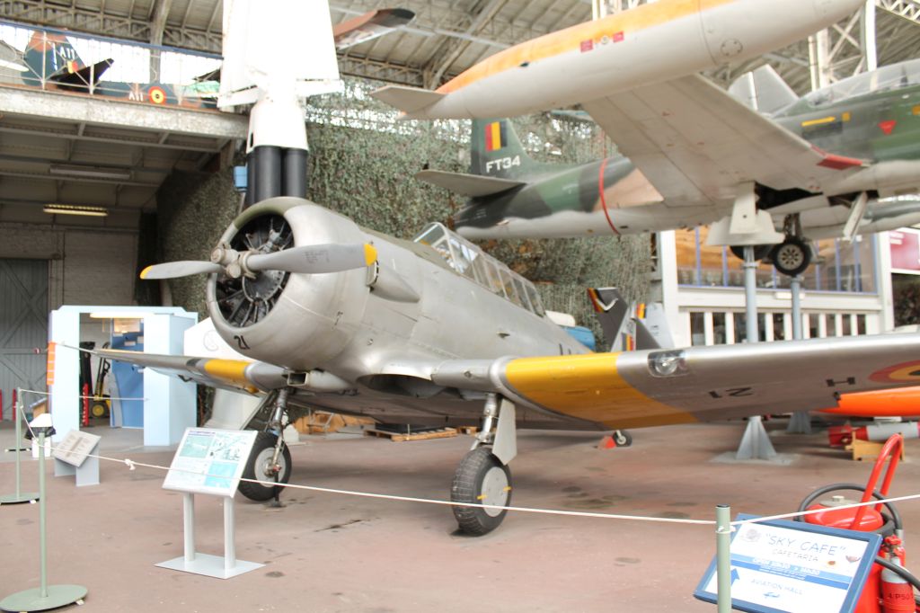 Królewskie Muzeum Sił Zbrojnych i Historii Militarnej cz.2