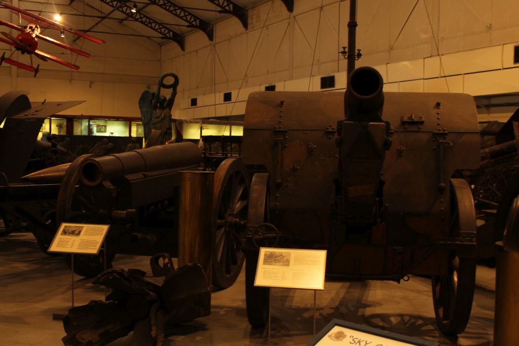 Królewskie Muzeum Sił Zbrojnych i Historii Militarnej cz.1
