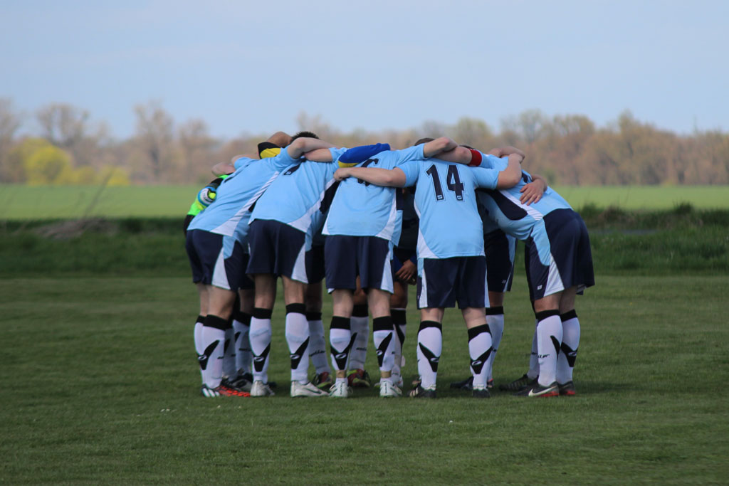 Klasa A: Czarni - Błękitni 0:3 (0:0)