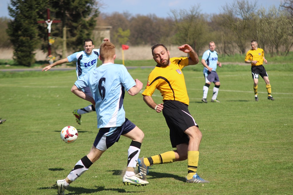 Klasa A: Czarni - Błękitni 0:3 (0:0)