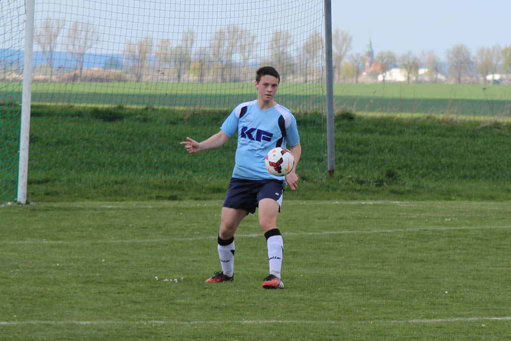 Klasa A: Czarni - Błękitni 0:3 (0:0)