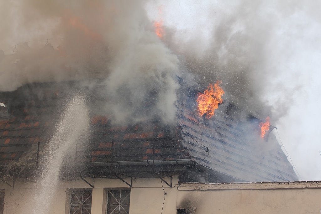 Pożar na Kartuskiej. Była stolarnia w ogniu
