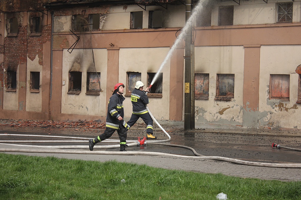 Pożar na Kartuskiej. Była stolarnia w ogniu
