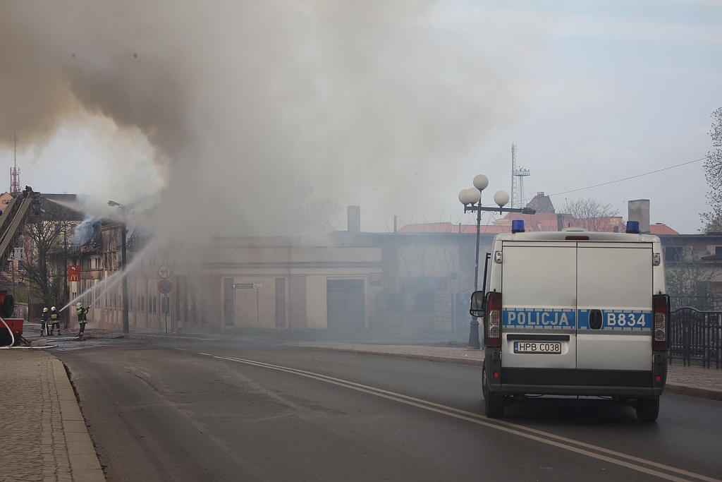 Pożar na Kartuskiej. Była stolarnia w ogniu

