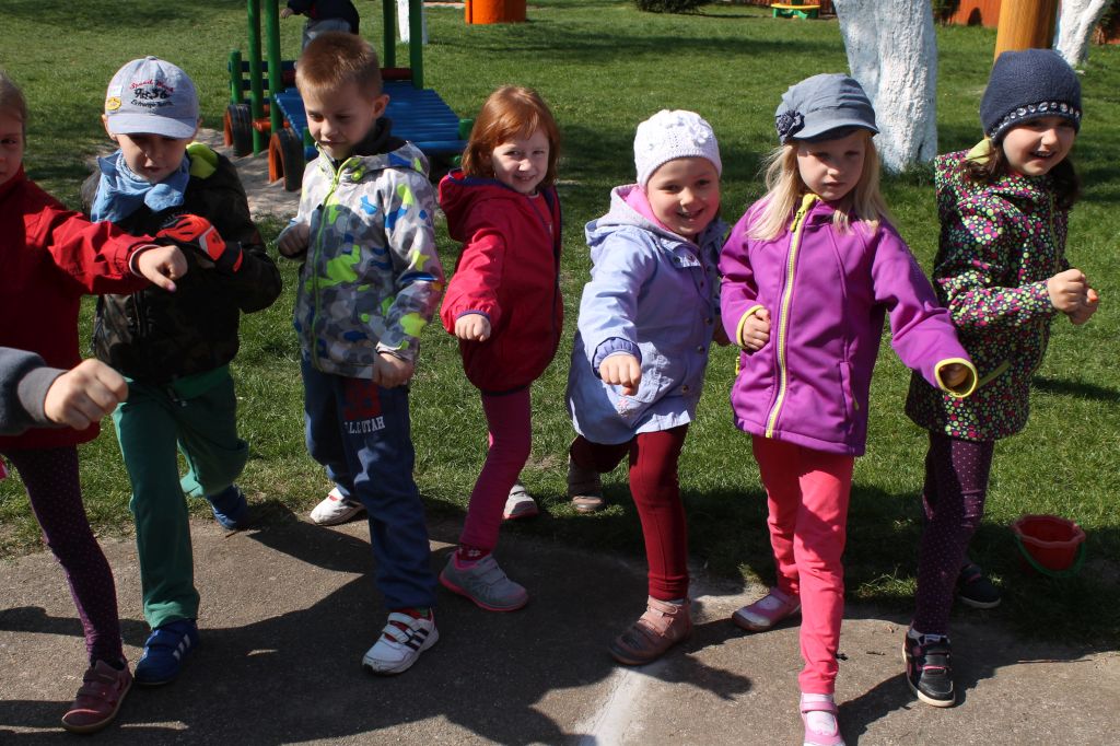 Dwaj zawodnicy na zakończenie sportowego tygodnia