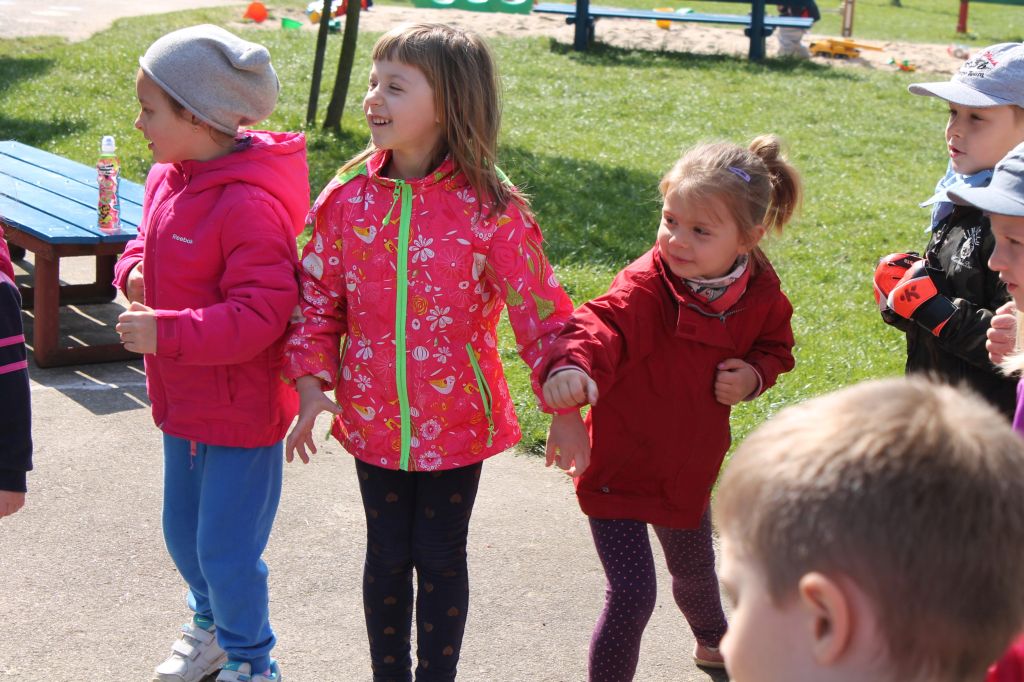 Dwaj zawodnicy na zakończenie sportowego tygodnia