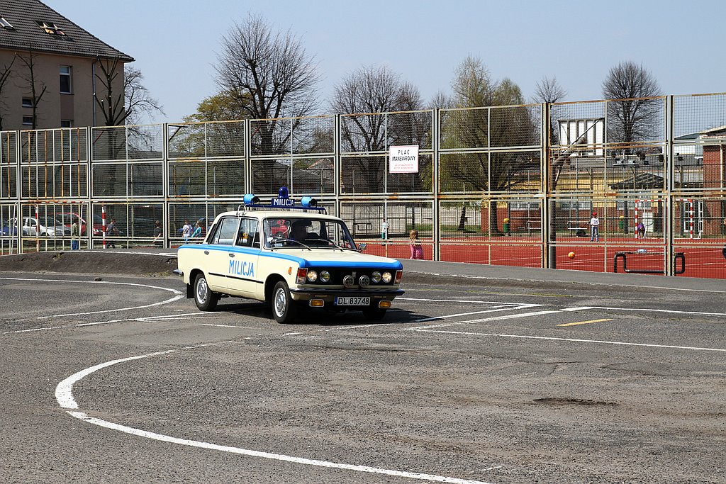 Motoryzacyjny pojedynek absolwentów