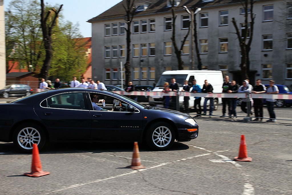 Motoryzacyjny pojedynek absolwentów