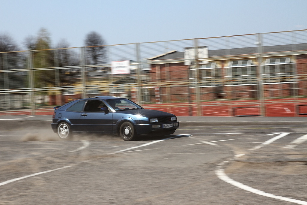 Motoryzacyjny pojedynek absolwentów