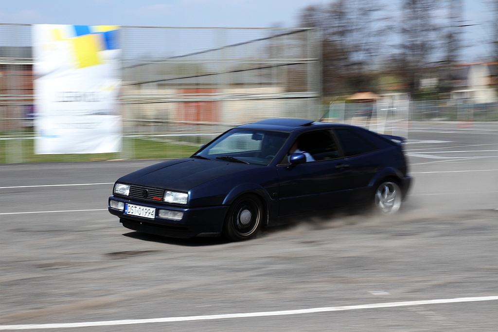 Motoryzacyjny pojedynek absolwentów