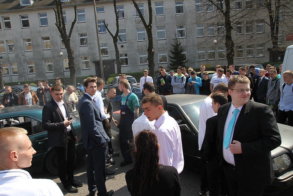 Motoryzacyjny pojedynek absolwentów