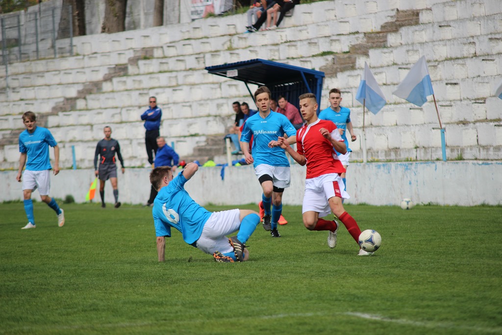 Bezbarwny Konfeks tylko zremisował z Kuźnią